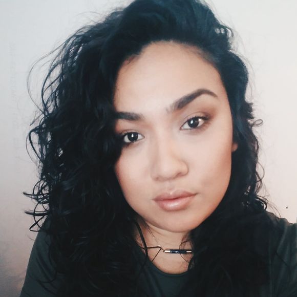 Meet your Posher, Kendria - Picture 1 of 1